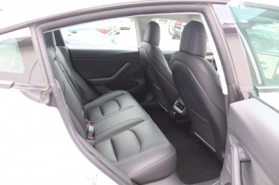 Tesla Model 3 Gebrauchtwagen