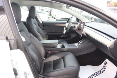 Tesla Model 3 Gebrauchtwagen