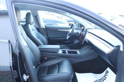 Tesla Model 3 Gebrauchtwagen