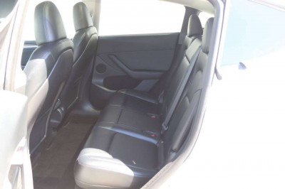 Tesla Model Y Gebrauchtwagen