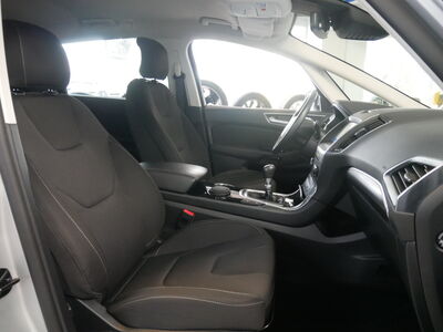 Ford S-MAX Gebrauchtwagen