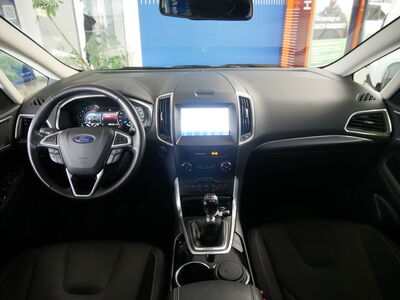 Ford S-MAX Gebrauchtwagen