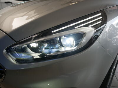 Ford S-MAX Gebrauchtwagen