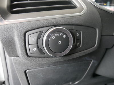 Ford S-MAX Gebrauchtwagen