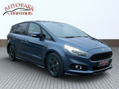 Ford S-MAX Gebrauchtwagen