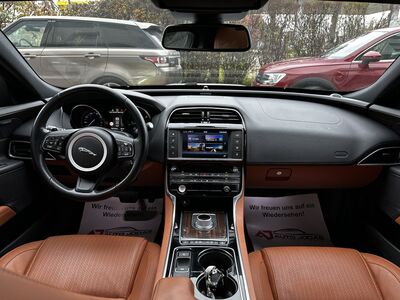 Jaguar XE Gebrauchtwagen