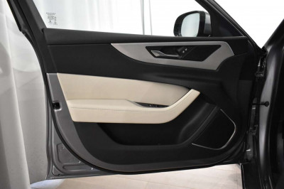 Jaguar XE Vorführwagen