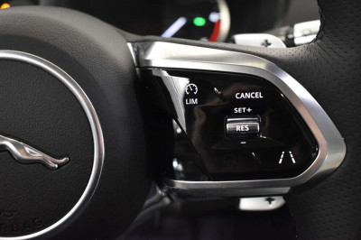 Jaguar XE Vorführwagen