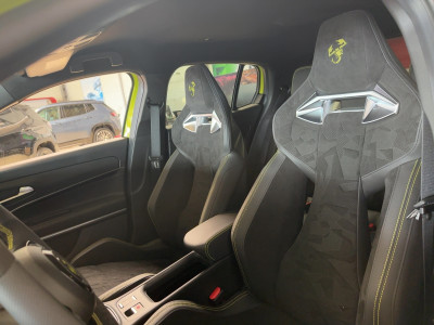 Abarth 600e Neuwagen Abarth 600e Neuwagen