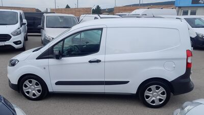 Ford Transit Courier Gebrauchtwagen