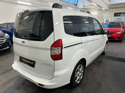 Ford Tourneo Courier Gebrauchtwagen