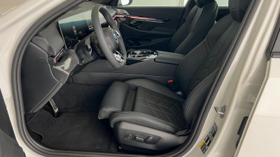 BMW i5 Neuwagen