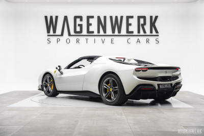Ferrari 296 Gebrauchtwagen