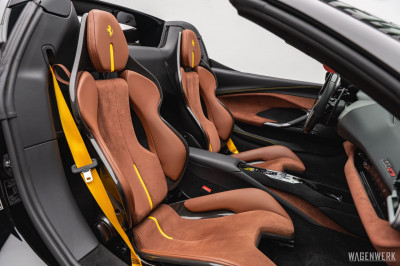 Ferrari 296 Gebrauchtwagen
