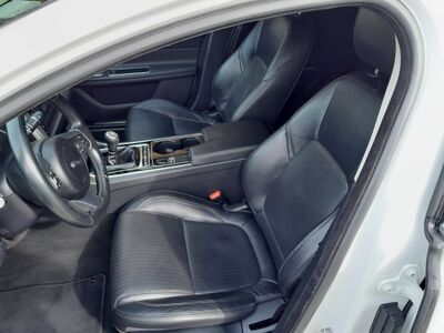 Jaguar XF Gebrauchtwagen