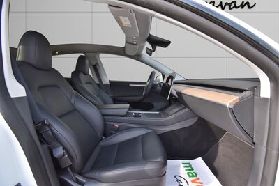 Tesla Model Y Gebrauchtwagen