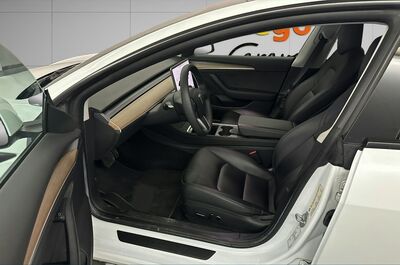 Tesla Model 3 Gebrauchtwagen