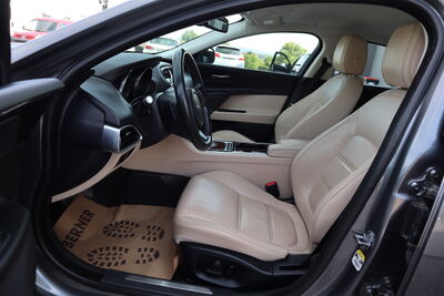 Jaguar XE Gebrauchtwagen Jaguar XE Gebrauchtwagen