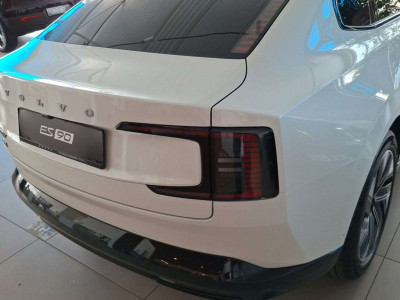Volvo ES90 Neuwagen
