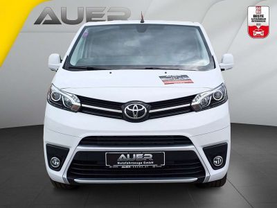 Toyota Pro Ace Vorführwagen