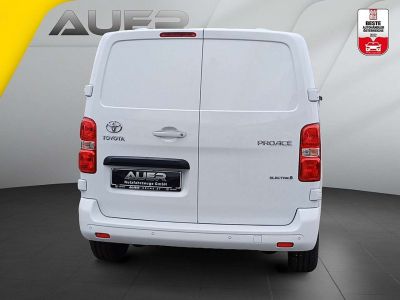 Toyota Pro Ace Vorführwagen