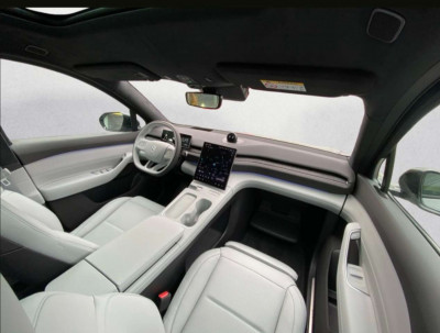 NIO EL6 Vorführwagen