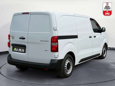 Toyota Pro Ace Vorführwagen Toyota Pro Ace Vorführwagen