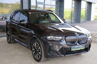 BMW iX3 Gebrauchtwagen