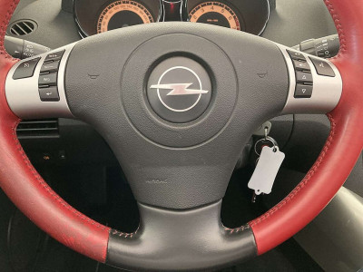 Opel GT NEU Gebrauchtwagen Opel GT NEU Gebrauchtwagen