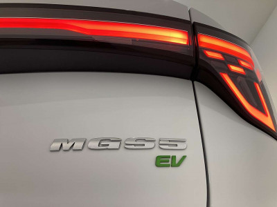 MG MGS5 EV Neuwagen