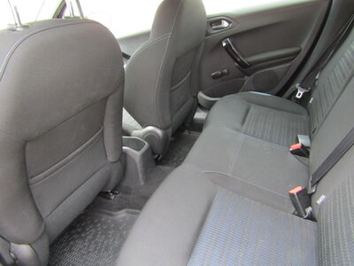 Peugeot 208 Gebrauchtwagen Peugeot 208 Gebrauchtwagen