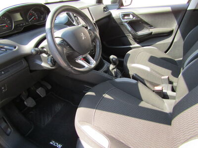 Peugeot 208 Gebrauchtwagen Peugeot 208 Gebrauchtwagen