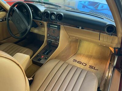 Mercedes-Benz SL Oldtimer Mercedes-Benz SL Oldtimer