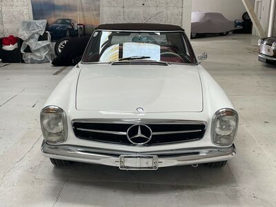 Mercedes-Benz SL Oldtimer Mercedes-Benz SL Oldtimer