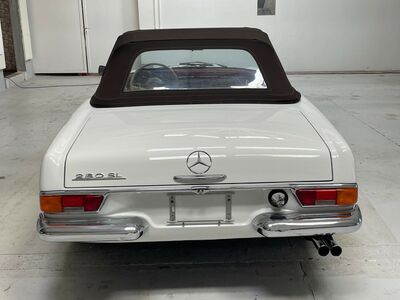 Mercedes-Benz SL Oldtimer Mercedes-Benz SL Oldtimer