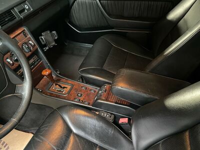Mercedes-Benz W124 (200 - E 420) Gebrauchtwagen Mercedes-Benz W124 (200 - E 420) Gebrauchtwagen