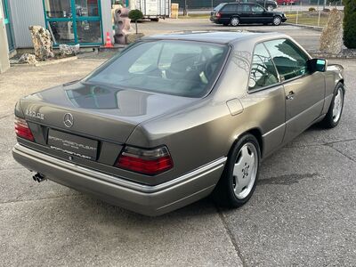 Mercedes-Benz W124 (200 - E 420) Gebrauchtwagen Mercedes-Benz W124 (200 - E 420) Gebrauchtwagen