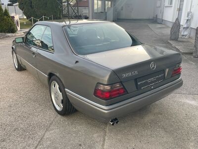 Mercedes-Benz W124 (200 - E 420) Gebrauchtwagen Mercedes-Benz W124 (200 - E 420) Gebrauchtwagen