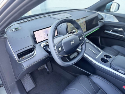 Xpeng G9 Neuwagen Xpeng G9 Neuwagen