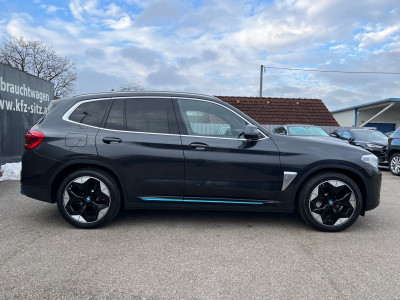 BMW iX3 Gebrauchtwagen