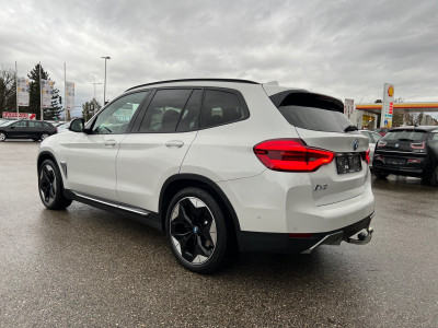 BMW iX3 Gebrauchtwagen