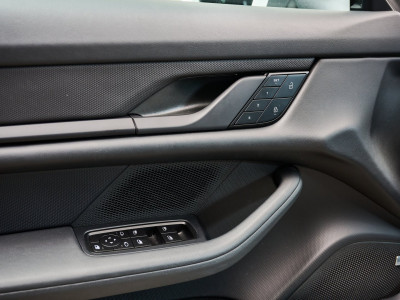 Porsche Taycan Gebrauchtwagen