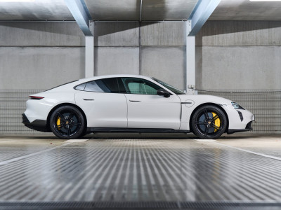 Porsche Taycan Gebrauchtwagen