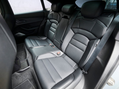 Porsche Taycan Gebrauchtwagen