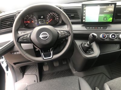 Nissan Interstar Tageszulassung