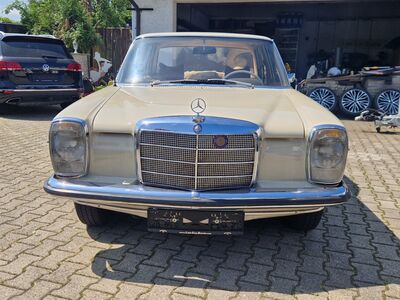 Mercedes-Benz 220 Gebrauchtwagen