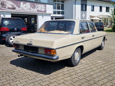 Mercedes-Benz 220 Gebrauchtwagen