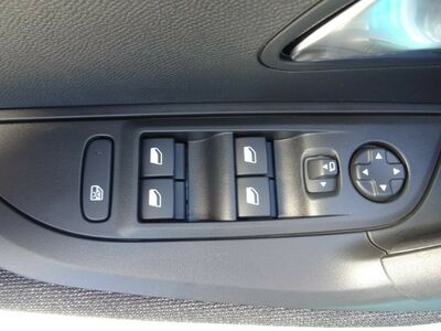 Peugeot 2008 Vorführwagen