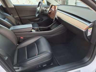 Tesla Model 3 Gebrauchtwagen