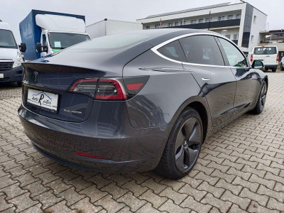 Tesla Model 3 Gebrauchtwagen